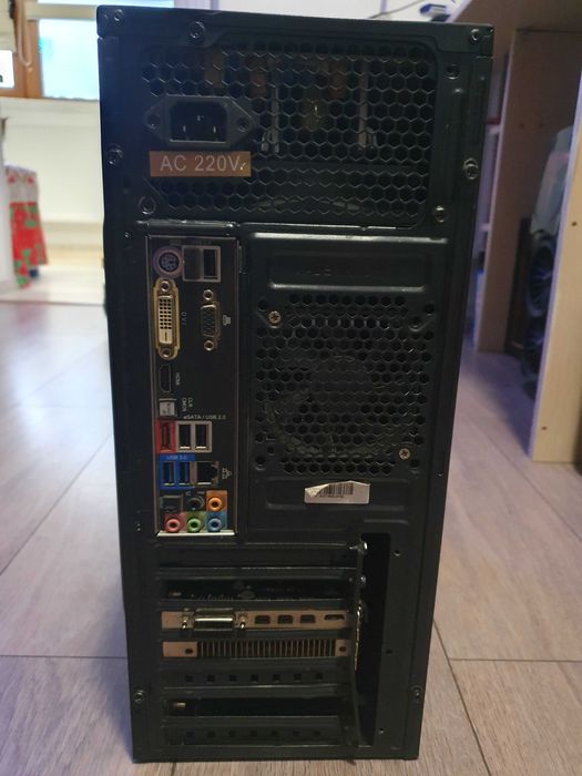 Desktop complet cu windows 10