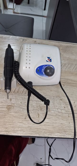 Маникюрный аппарат  стронг 204/105