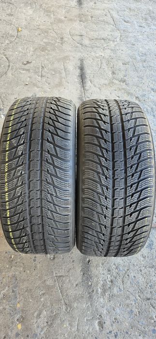 4 anvelope iarna Nokian 275/40/21.Pretul este pe bucata.