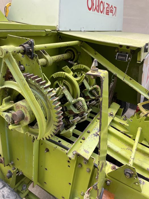 Claas markant 55