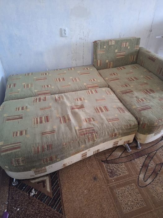 Продам диван на дачу 10 000 тенге