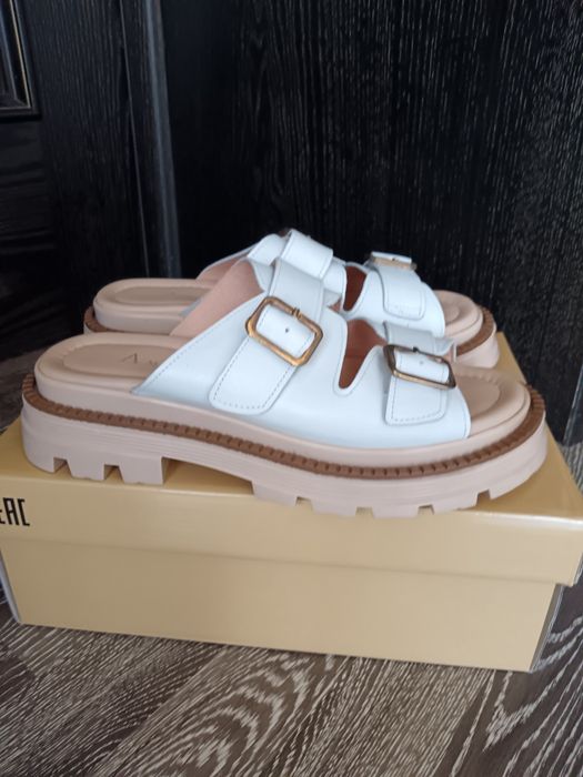 Шлепки из натуральной  кожи