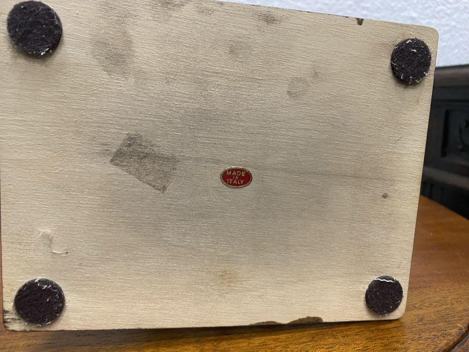 Италианска статуетка „Майка с дете“ A. Belcari, около 1980–1990 г.