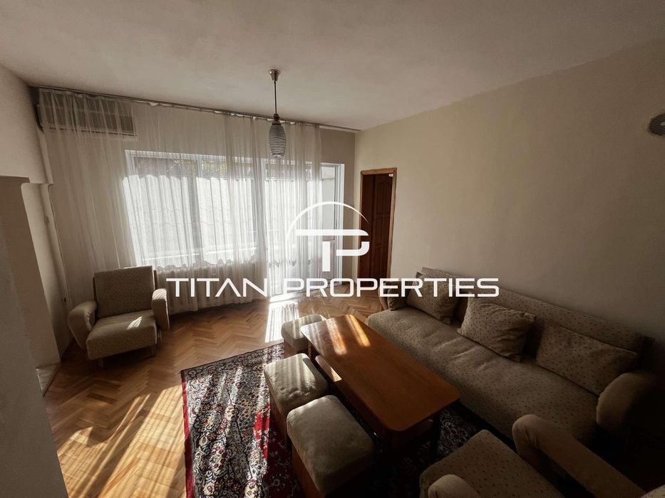 Дава се под наем Двустаен апартамент в Пловдив, Център - 68 кв.м за 350 € - Снимка #2