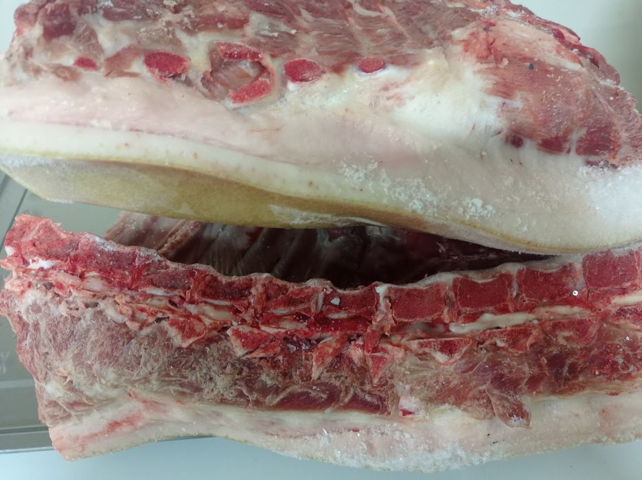 Мясо свинины продается