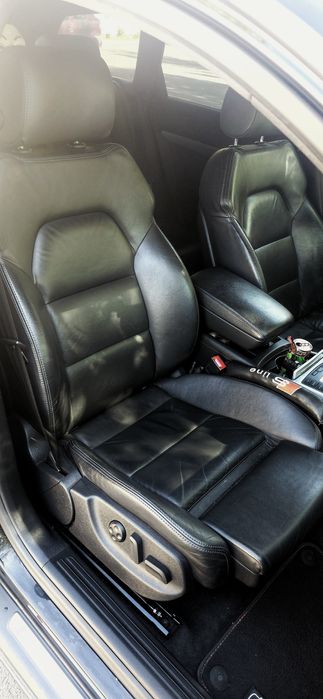 Audi A6 C6 Facelift S-Line | 2011 | Automat | 273.000 km | Full Opțiuni | 2 Seturi Roți
Se oferă spre vânzare Audi A6 Avant (combi) C6 Facelift, an fa