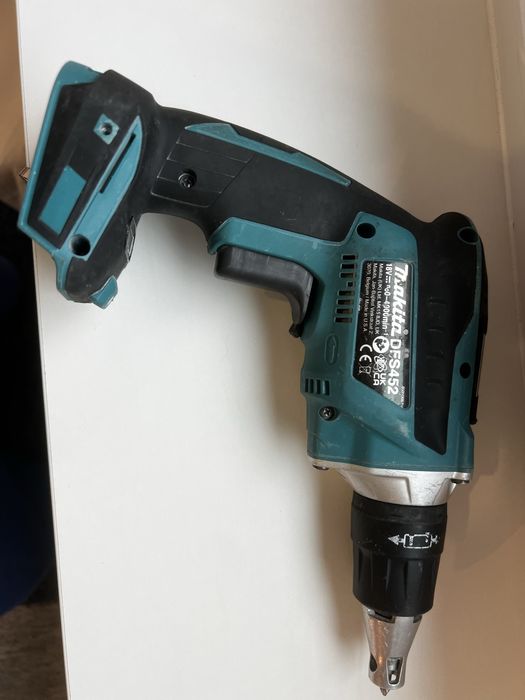Makita DFS452 filetanta