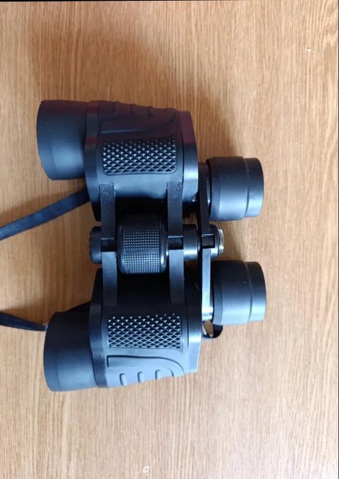 Бинокль новый 10х40