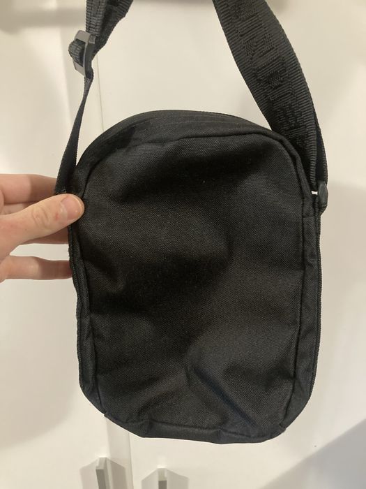 Мъжка чантичка Under Armour