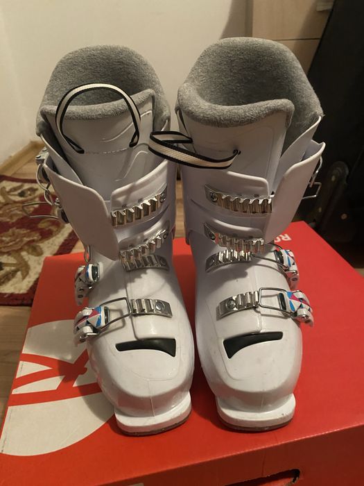 Детски ски обувки Rossignol