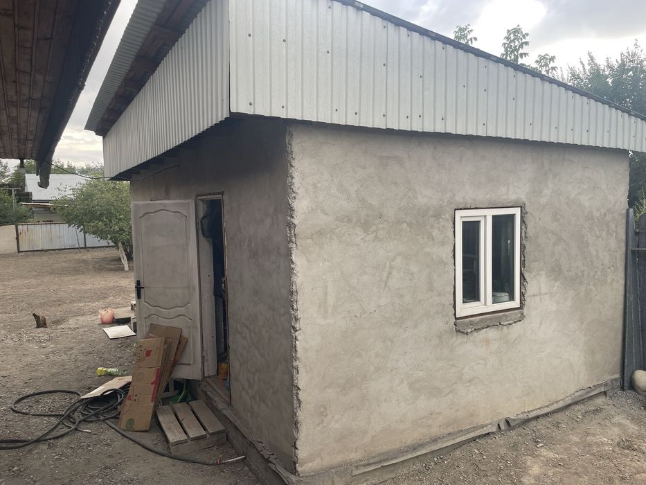 Продам на слом времянку
