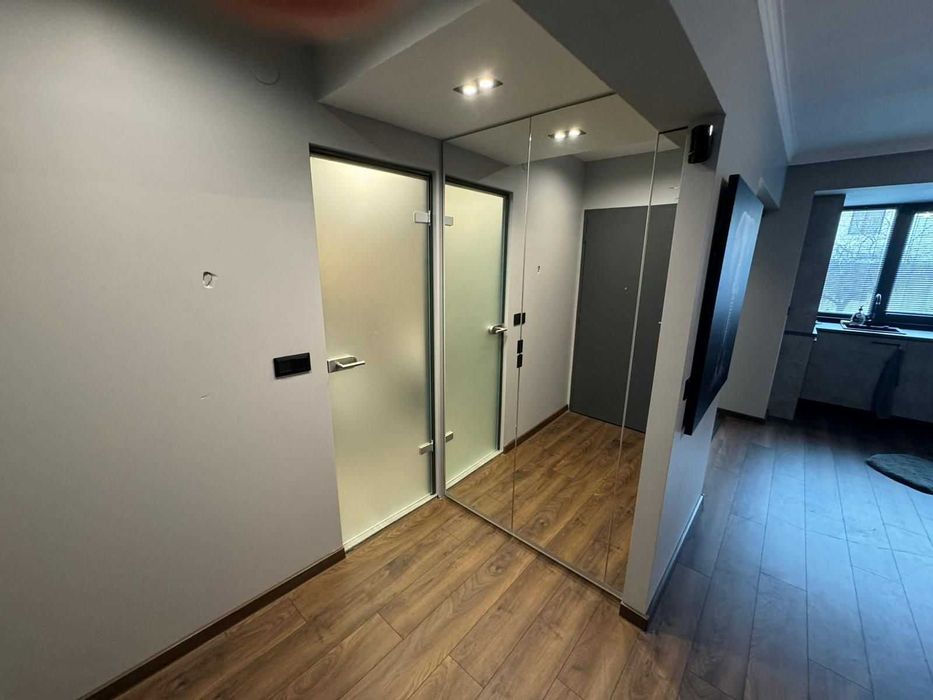 Дава се под наем Двустаен апартамент в София, Медицинска академия - 52 кв.м за 700 € - Снимка #2