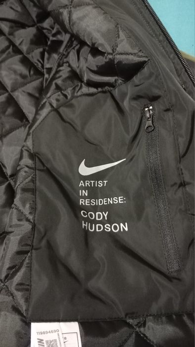 Яке Nike размер S