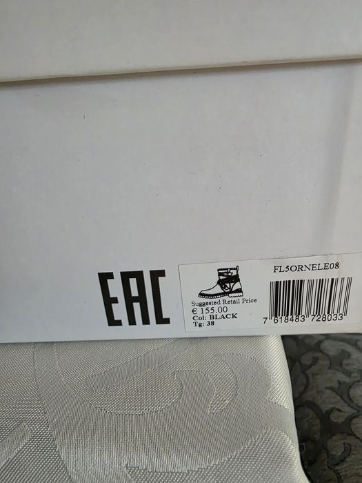 Guess  оригинални дамски боти