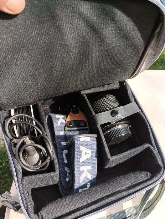 Чанта за фотоапарат с обектив и други принадлежности/вижте снимките/