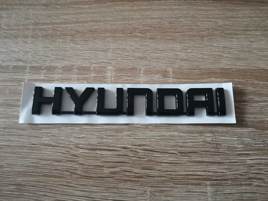 Надпис Hyundai черен гланц