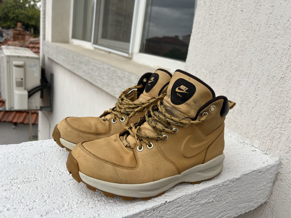 Nike Manoa 43 Mid