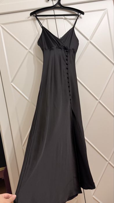 Черное платье от Zara