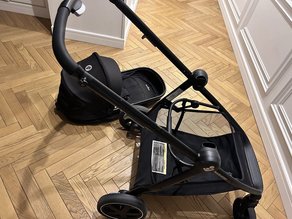 Коляска Maxi cosi