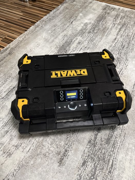 Boxa Dewalt santier