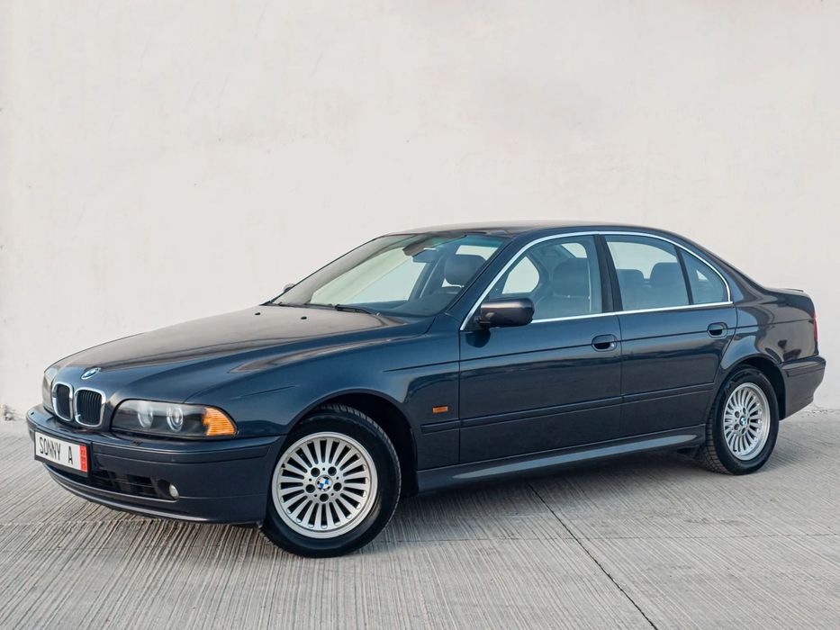 BMW Seria 5 520i - Piele, Navi, Automata - Garantie si Livrate Gratuita