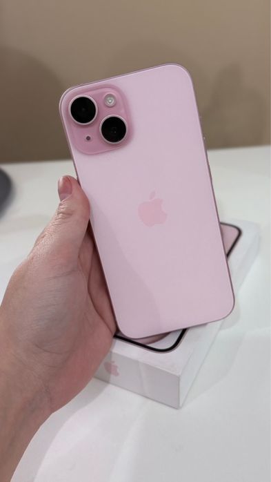 Продам Iphone 15 на 128 гб