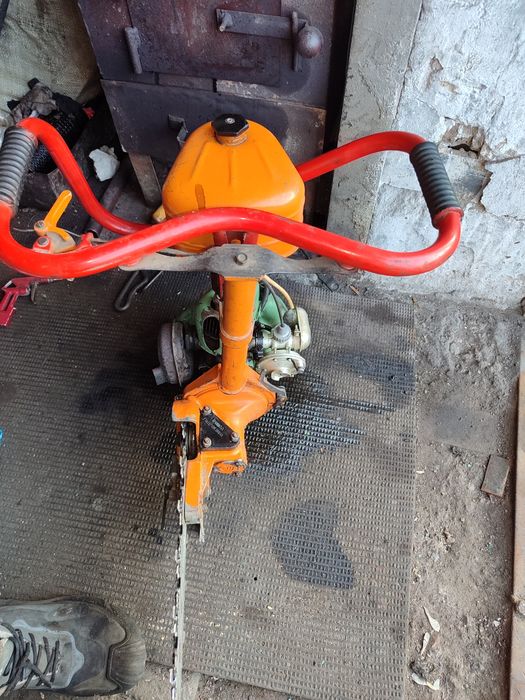 Продам бензопилу "Дружба"