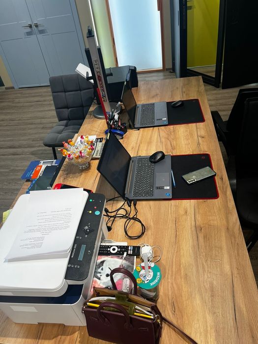 Офисный рабочий стол