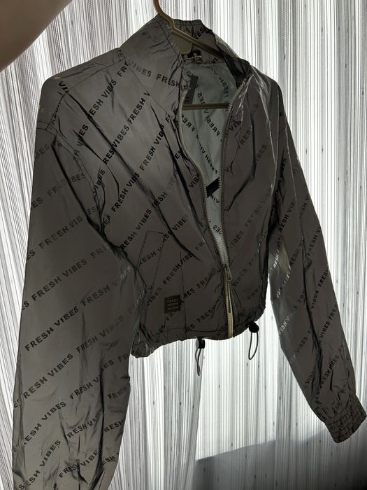 Панталони, чанти и якета