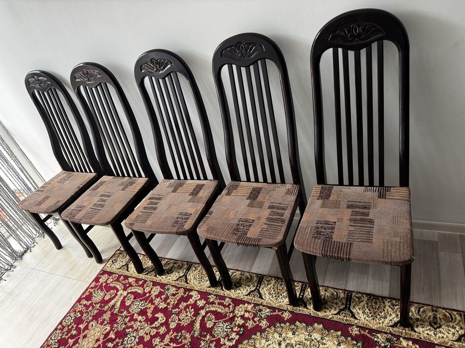 Stul sotiladi b/u 11 dona arzon