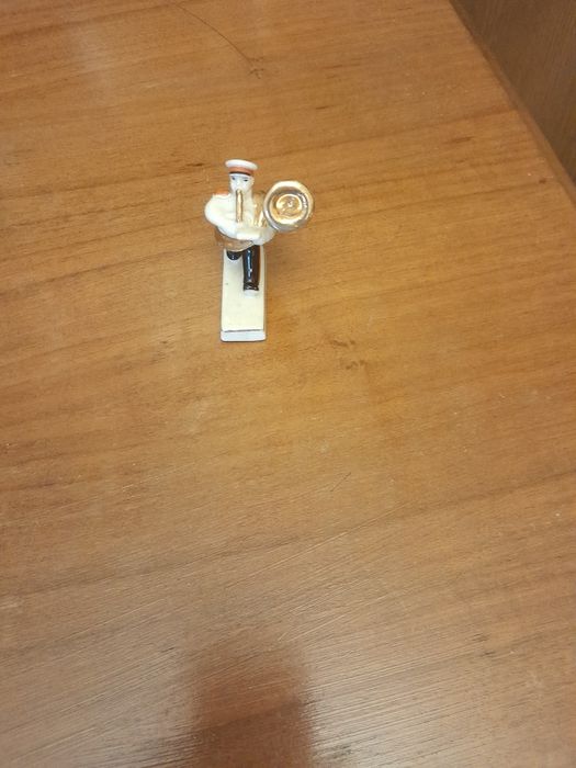 Продам статуэтки