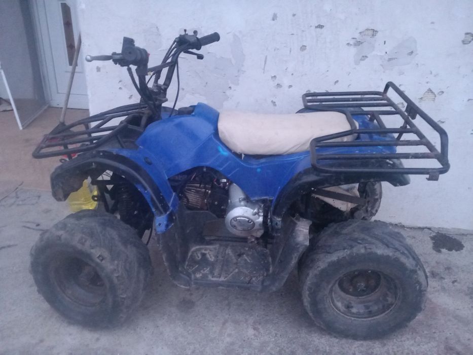 vând atv 107 cm³