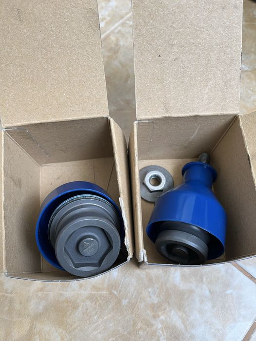 Шарнирини болтове за Ауди А4 2012