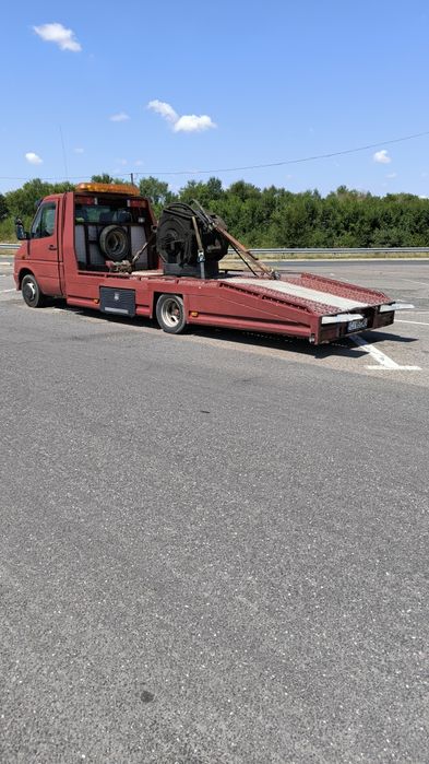 Vând Autoplatforma Mercedes Sprinter 416