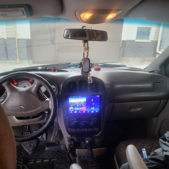 Крайслер Вояджер