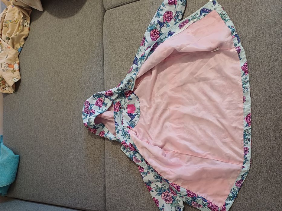 Продам детскую куртку