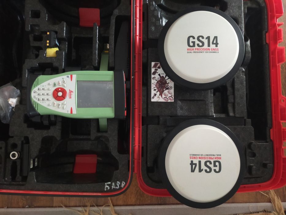 GNSS Baza+Rover GS14