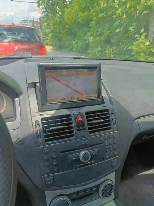 Продавам Comand с малка навигация за Мерцедес Ц класа W204
