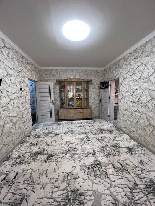 Продаётся квартира в хорошим состояние