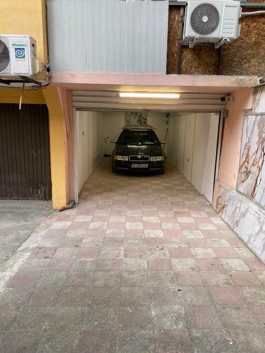 Дава се под наем Гараж / Паркомясто в Варна, Лятно кино Тракия - 22 кв.м за 169.32 € - Снимка #1