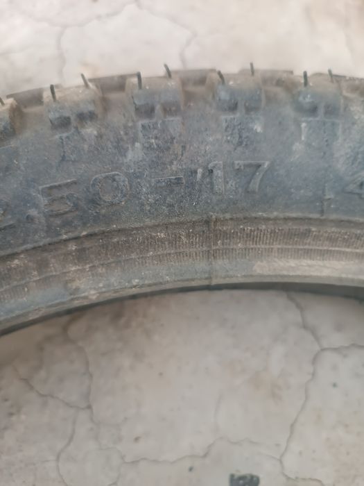 Мотоцикел шинаси янги масло 17