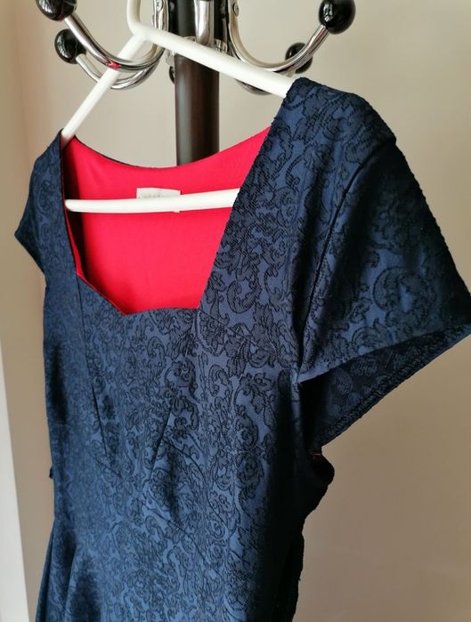 Красива елегантна рокля