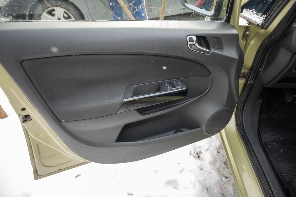 Opel Corsa D 1.2 benzina