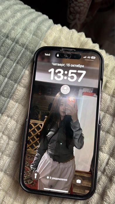 Iphone 15 розовый