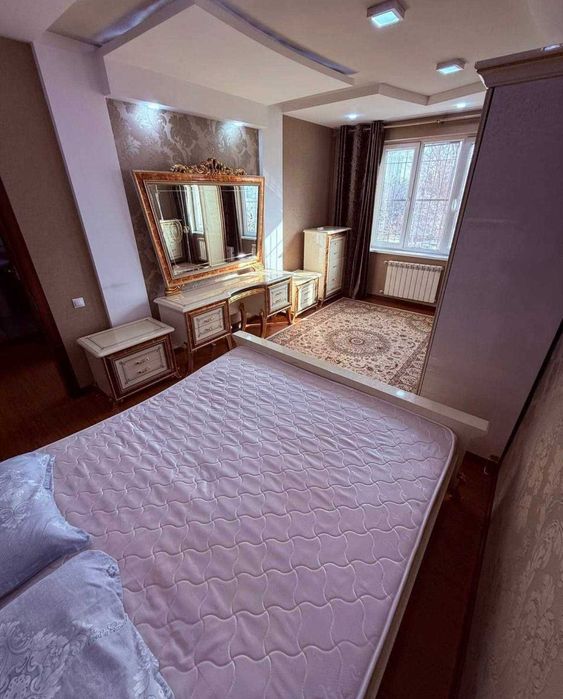 3-х комнатная квартира на Ойбеке рядом с рынком ID: 5363