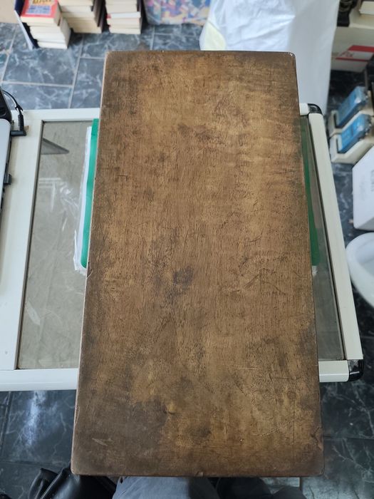 Стара дървена табла за игра