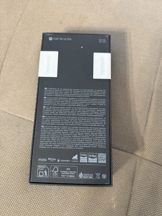 Motorola Razr 60 Ultra 512 GB Wood Sigilat