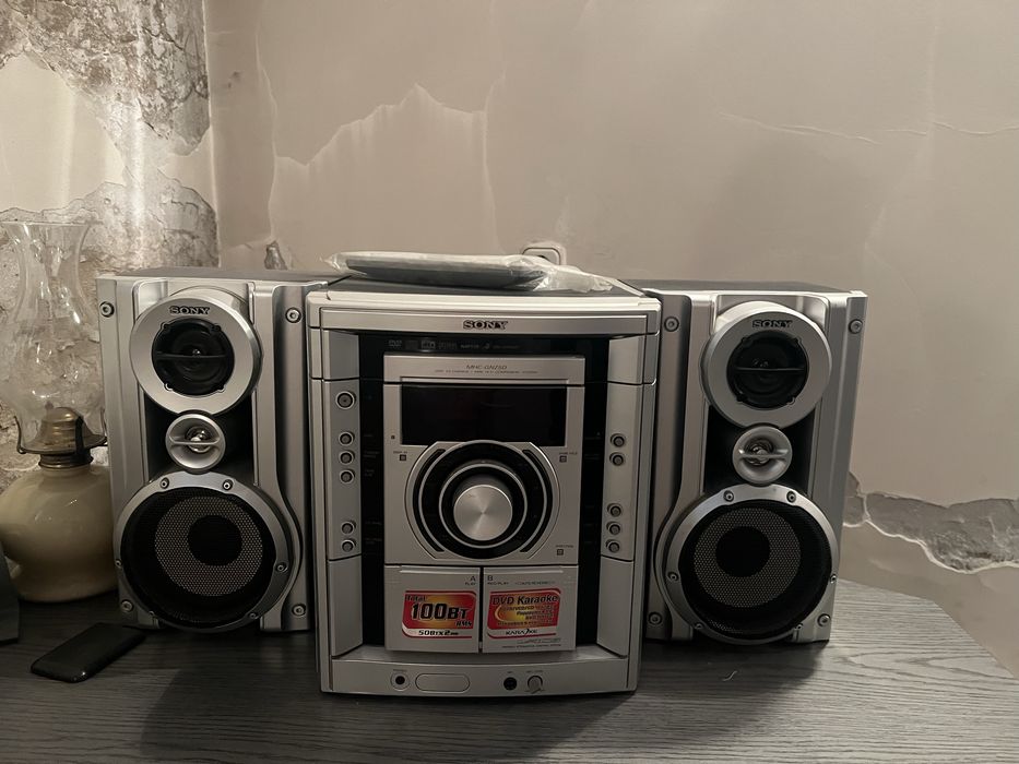 Музыкальный центр