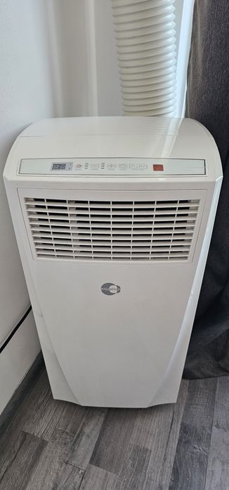 Vând aer conditionat portabil