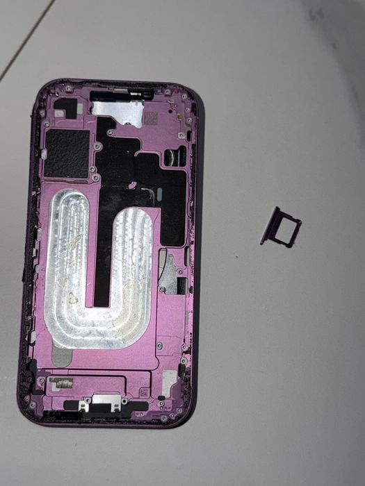 Rama si spate iphone 16